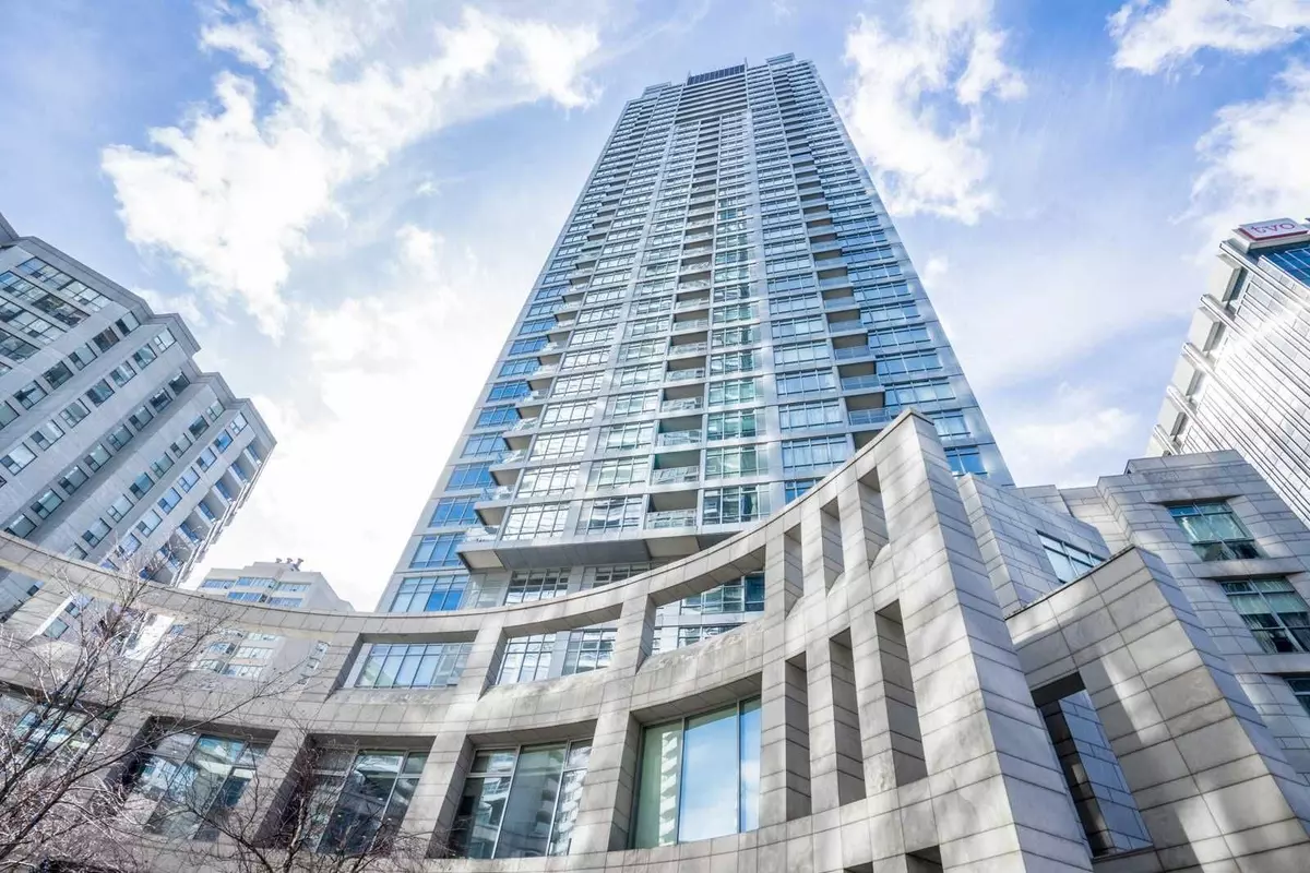 Toronto C10, ON M4S 3N7,2181 Yonge ST #3003