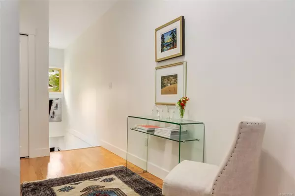 Ladysmith, BC V9G 0A6,1244 4th Ave #304