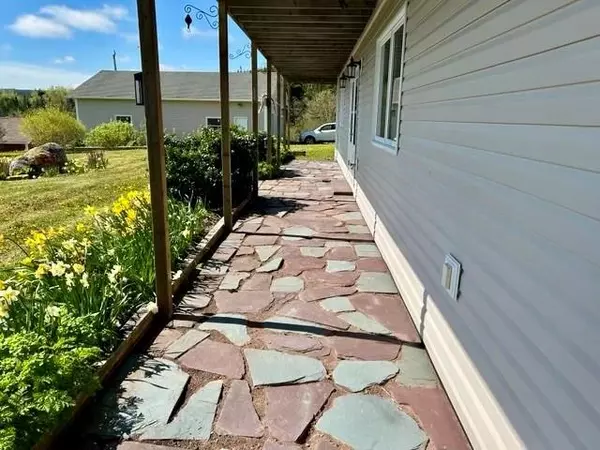 Trinity, NL A0G4l0,25 Pinebud Avenue