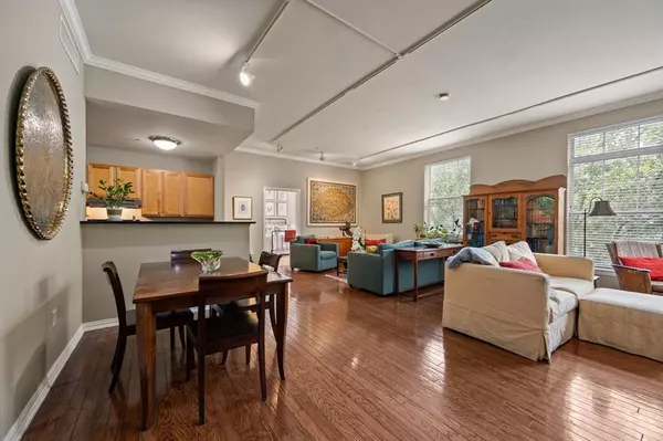 2305 Worthington Street #328, Dallas, TX 75204