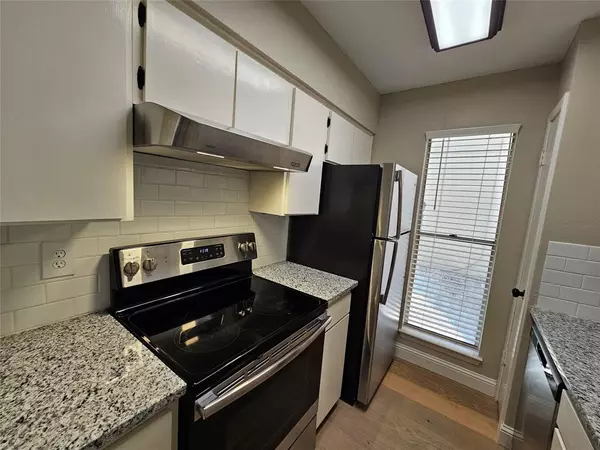 Dallas, TX 75219,4327 Holland Avenue #102