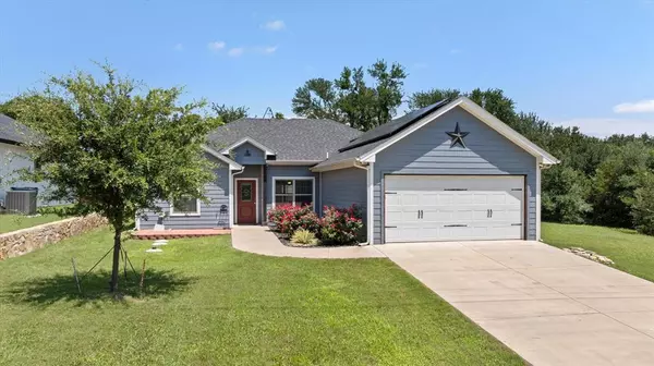 Granbury, TX 76048,2206 Navasota Street