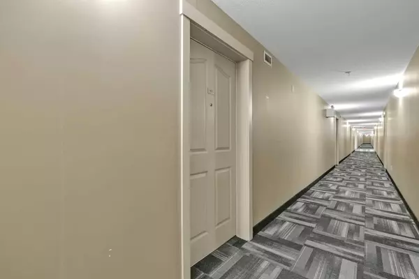 Calgary, AB T3J 0N6,7130 80 AVE NE #117