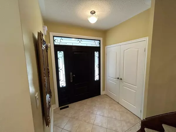 Brampton, ON L6P 1W4,128 Mount Royal CIR
