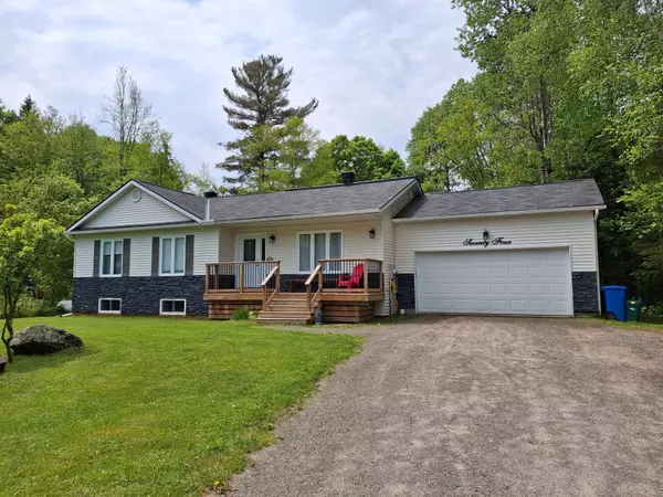 74 GLENCAIRN CRES, Huntsville, ON P1H 2J4