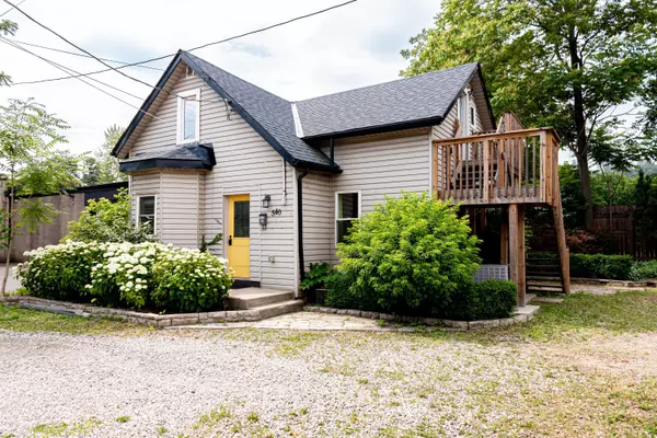 Hamilton, ON L8M 1J1,538 Main ST E