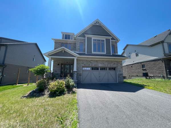 Huntsville, ON P1H 0B7,33 WOODSTREAM DR