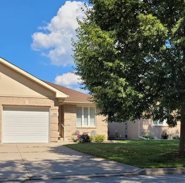 Windsor, ON N8P 1L9,1720 Kirkland AVE