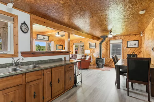 Minden Hills, ON K0M 2A1,1139 Canuck TRL