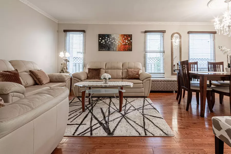 1536 Kirkrow CRES, Mississauga, ON L5M 3Y8
