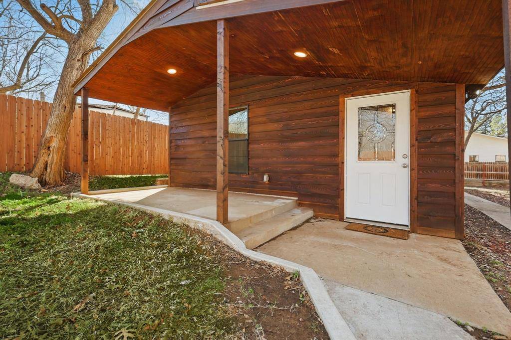 Pottsboro, TX 75076,238 Preston Shores Drive