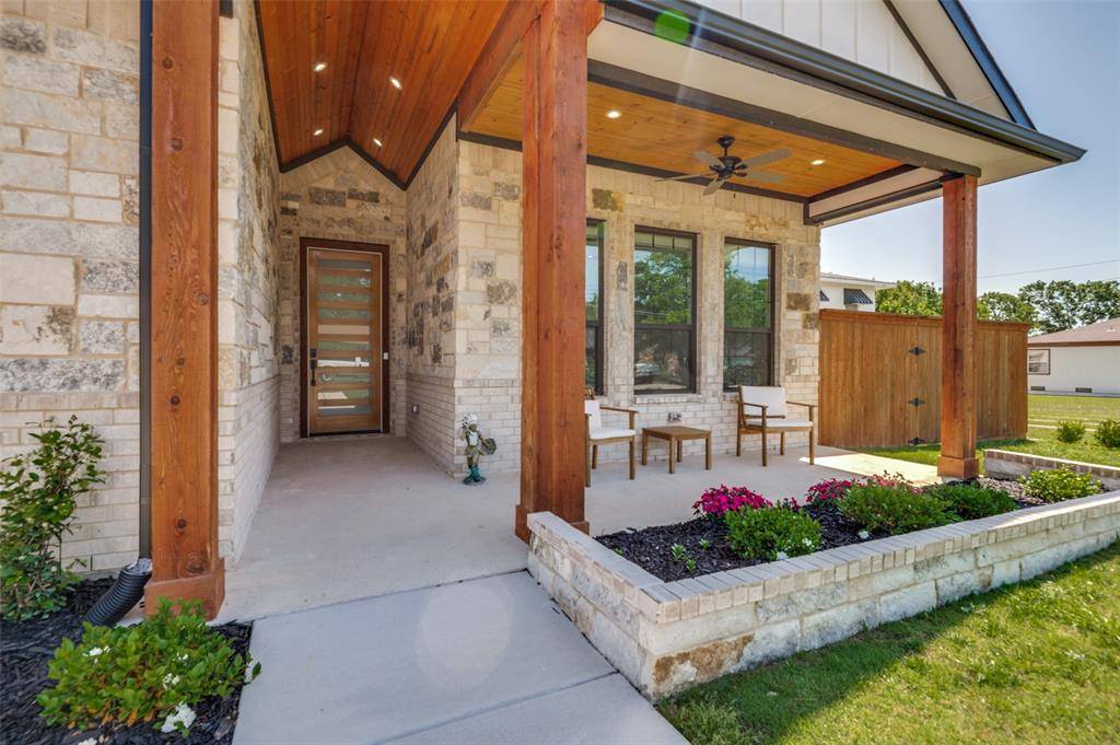 Hutchins, TX 75141,113 Odell Street
