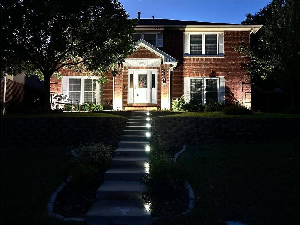 Carrollton, TX 75010,1109 Holly Drive