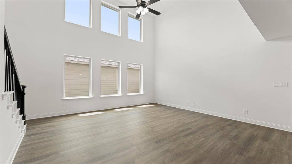 Aubrey, TX 76227,1660 Edgeway Drive