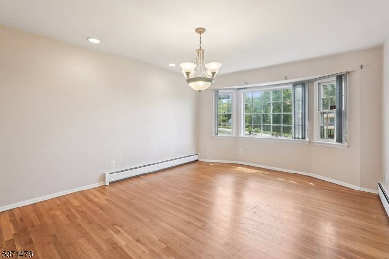 Montville Twp., NJ 07058,2 Breton Dr