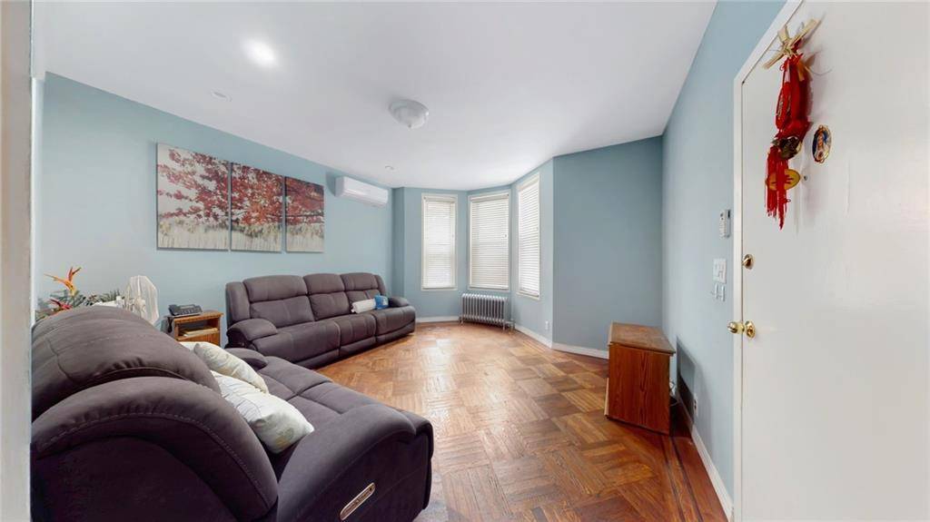 Astoria, NY 11103,32-87 38th ST