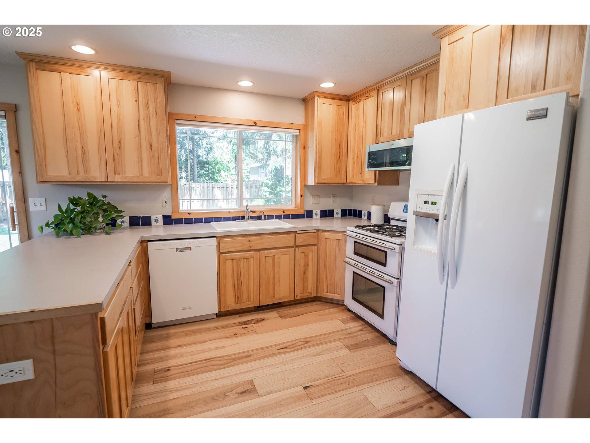 Lyons, OR 97358,1201 JUNIPER CT