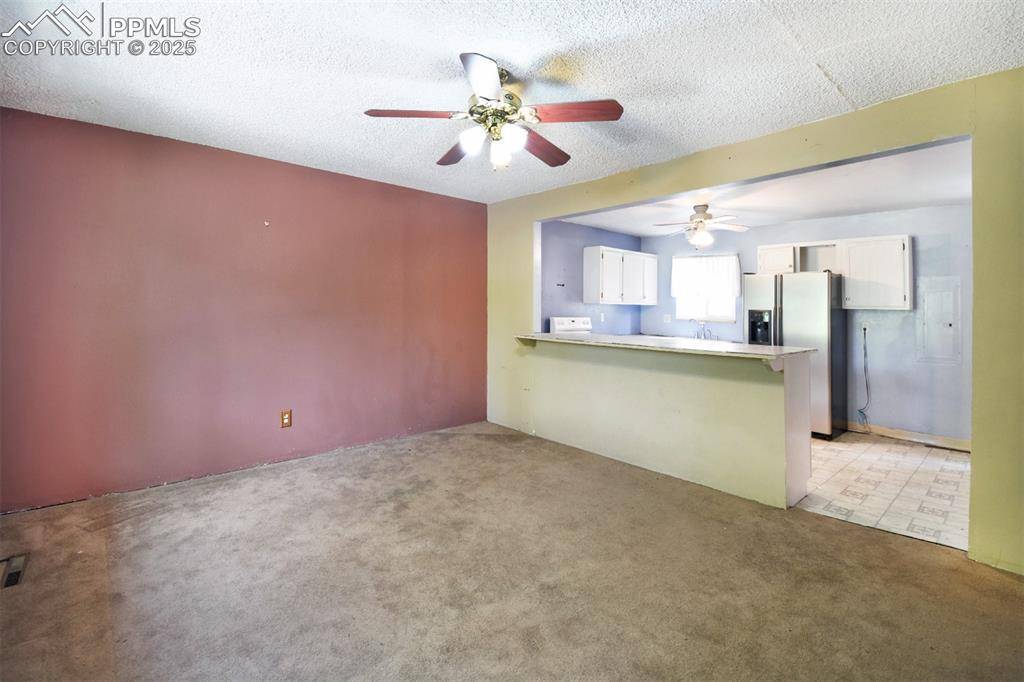 Colorado Springs, CO 80905,622 Mountain AVE