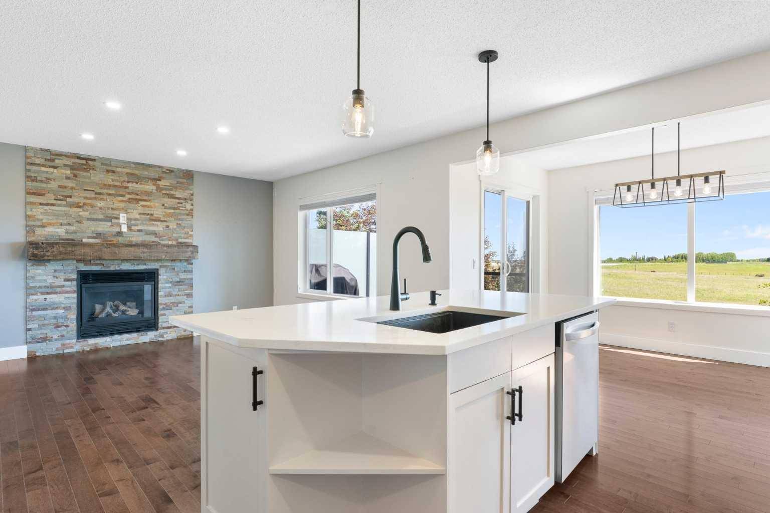 Cochrane, AB T4C 2K1,73 Glensummit Close