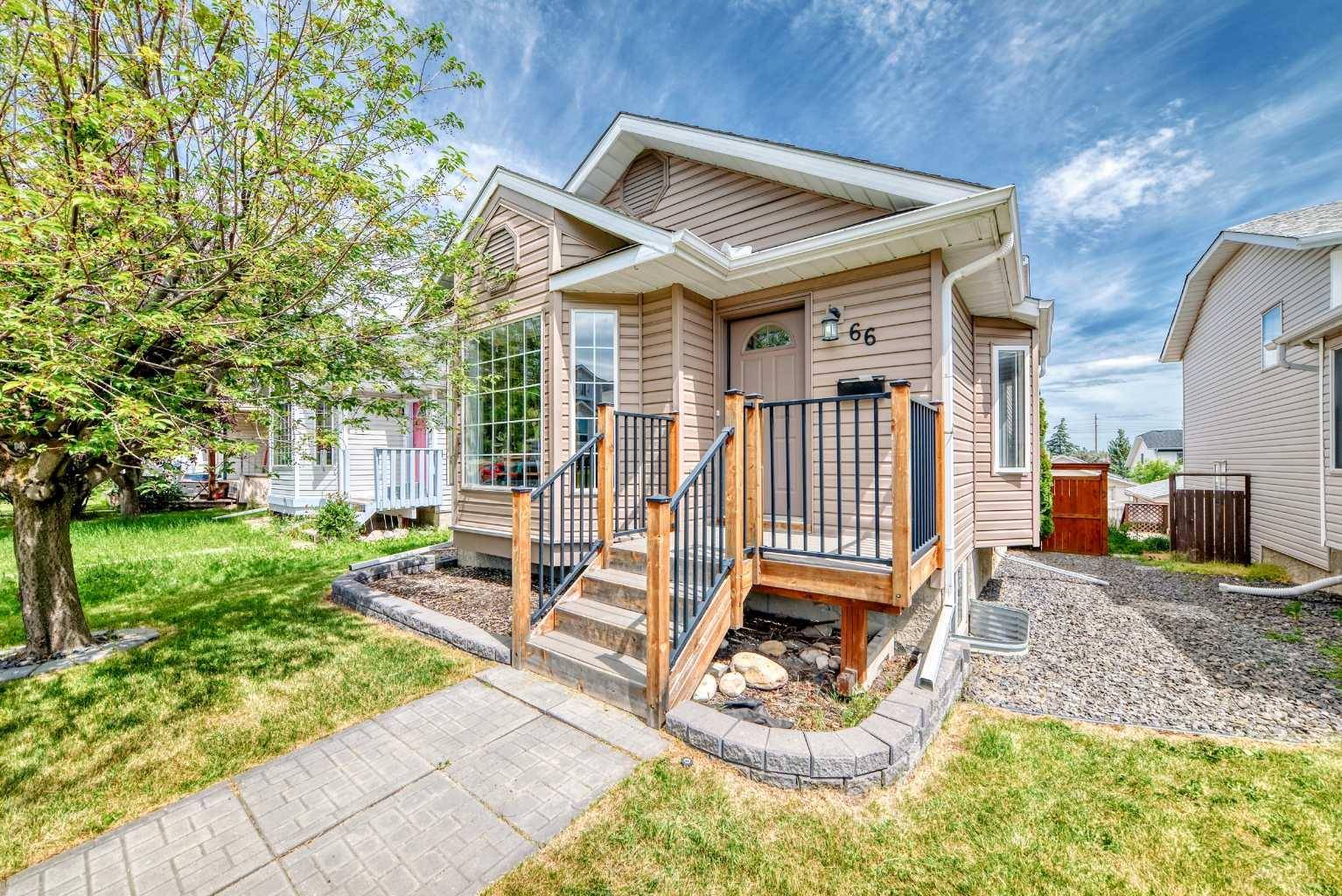 Calgary, AB T2Y 3E1,66 Millrise Mews SW