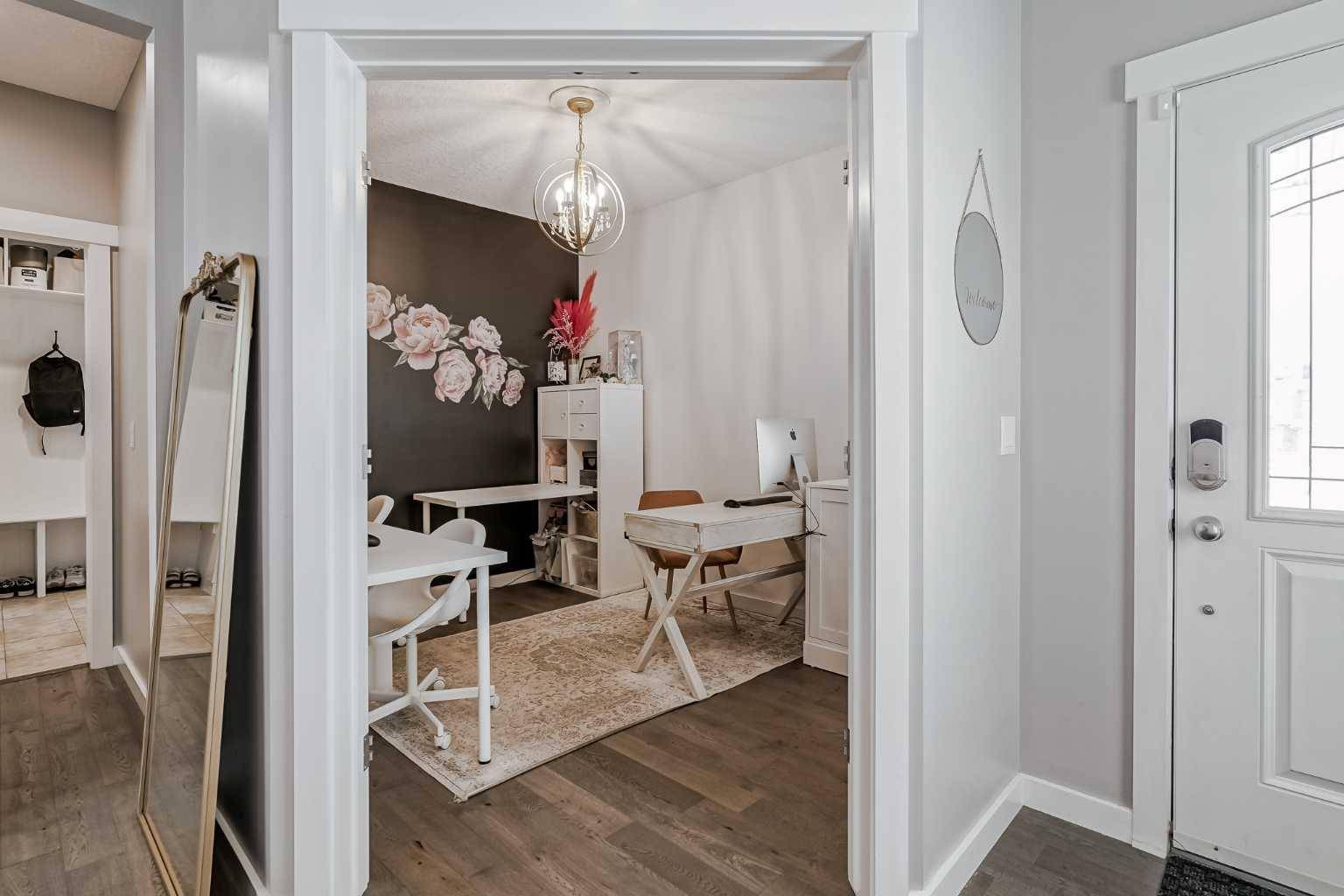 Calgary, AB T3R 0L6,91 Nolanfield CT Northwest