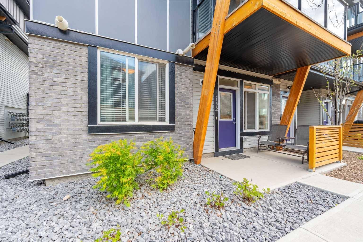 156 Savanna NE, Calgary, AB T3J0Y3