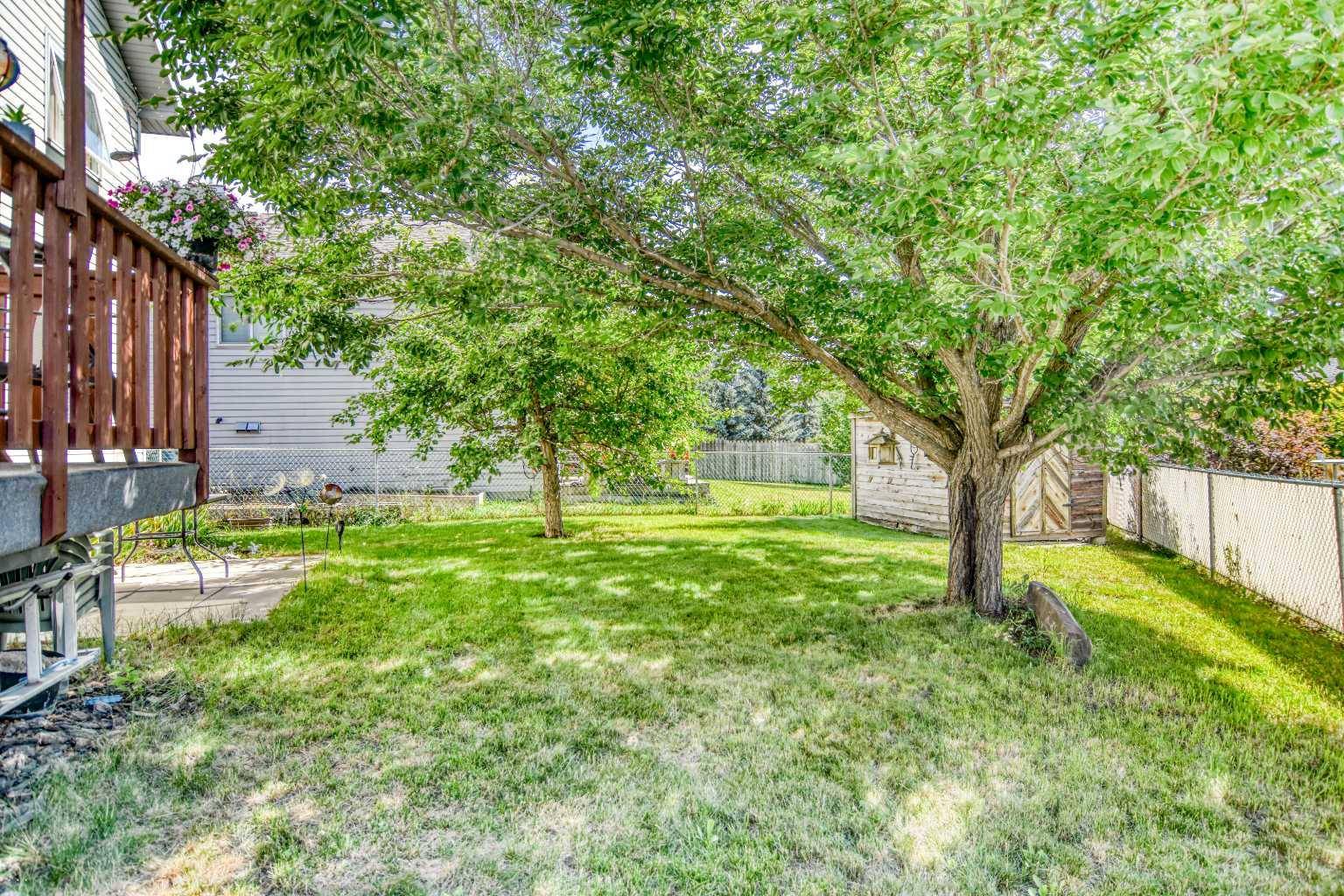 Strathmore, AB T1P 1K2,23 Aspen Creek WAY