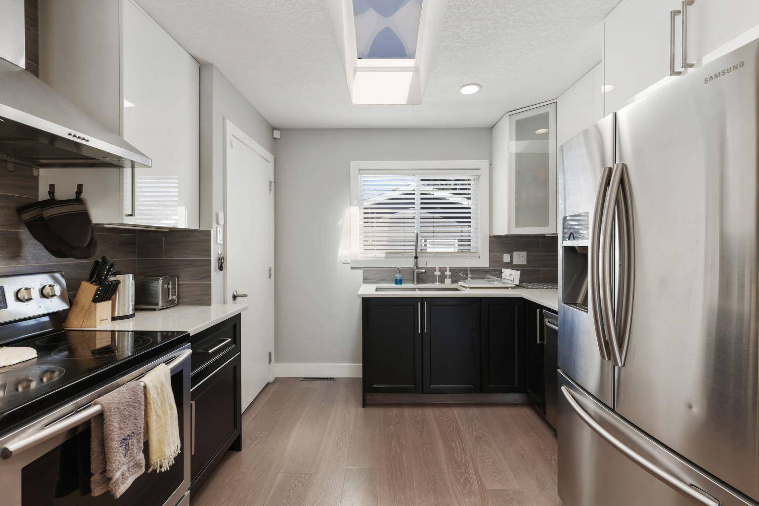 Calgary, AB T3C 3K5,60 Windermere RD Southwest