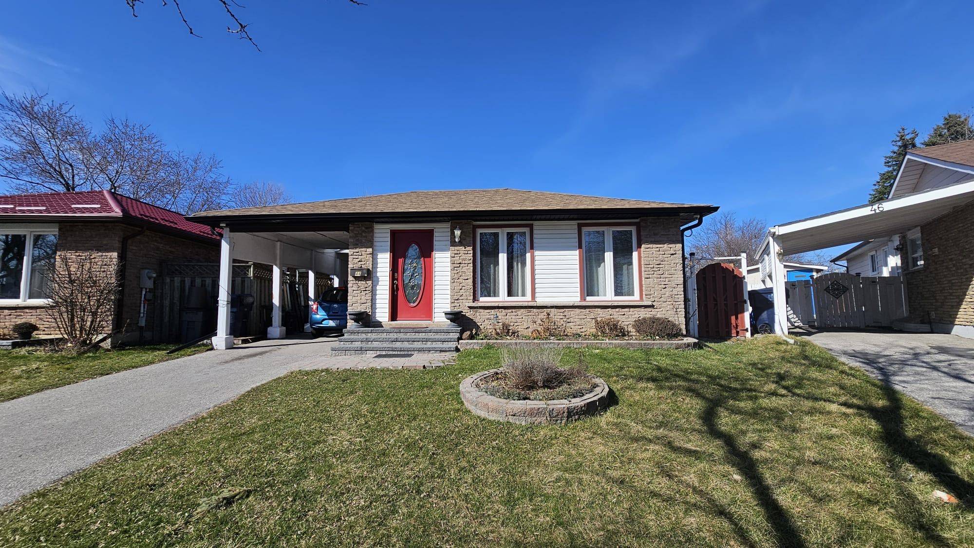 44 Loradeen CRES #Main, Toronto E11, ON M1B 1T8