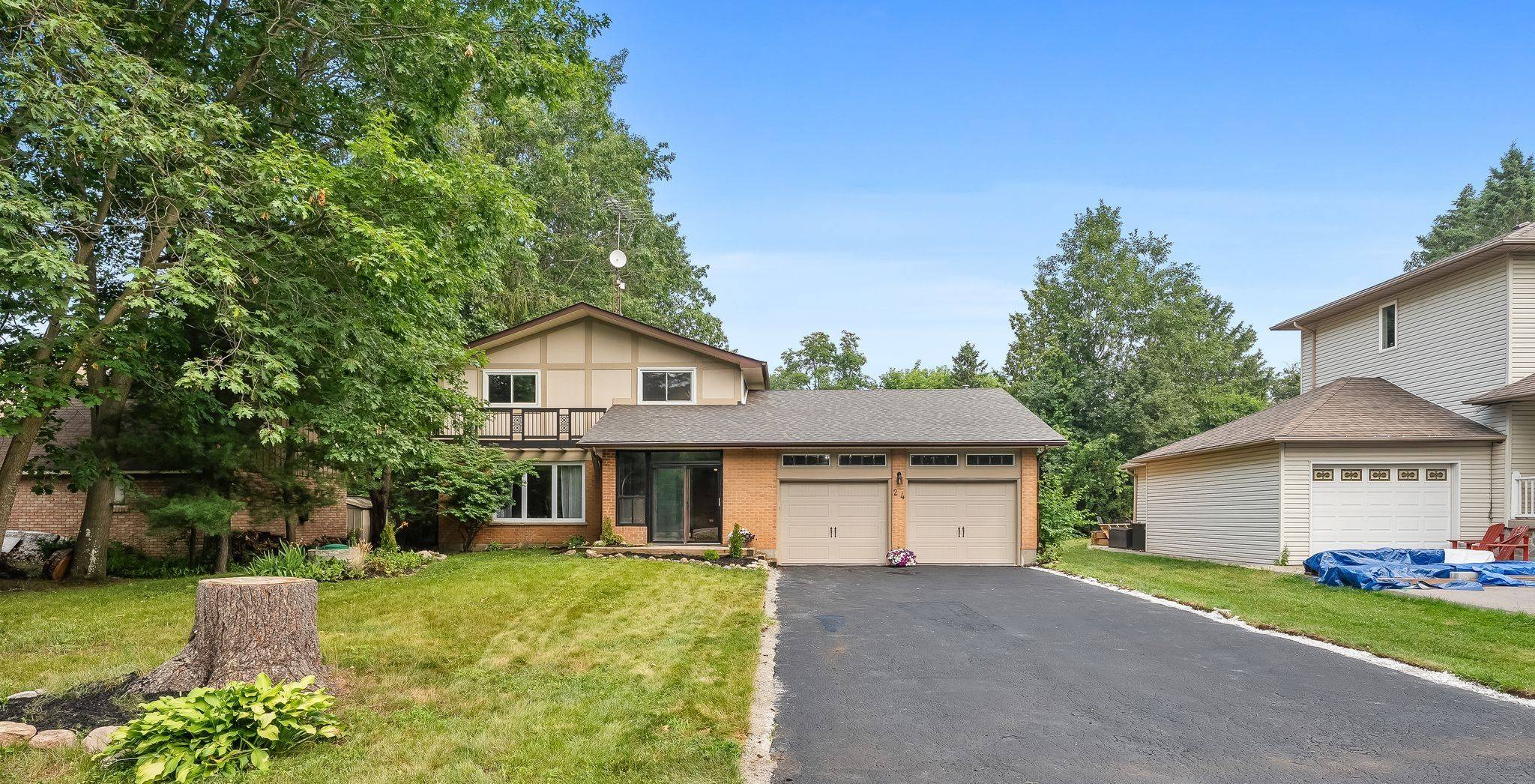 Whitby, ON L1M 1G7,24 Philips RD