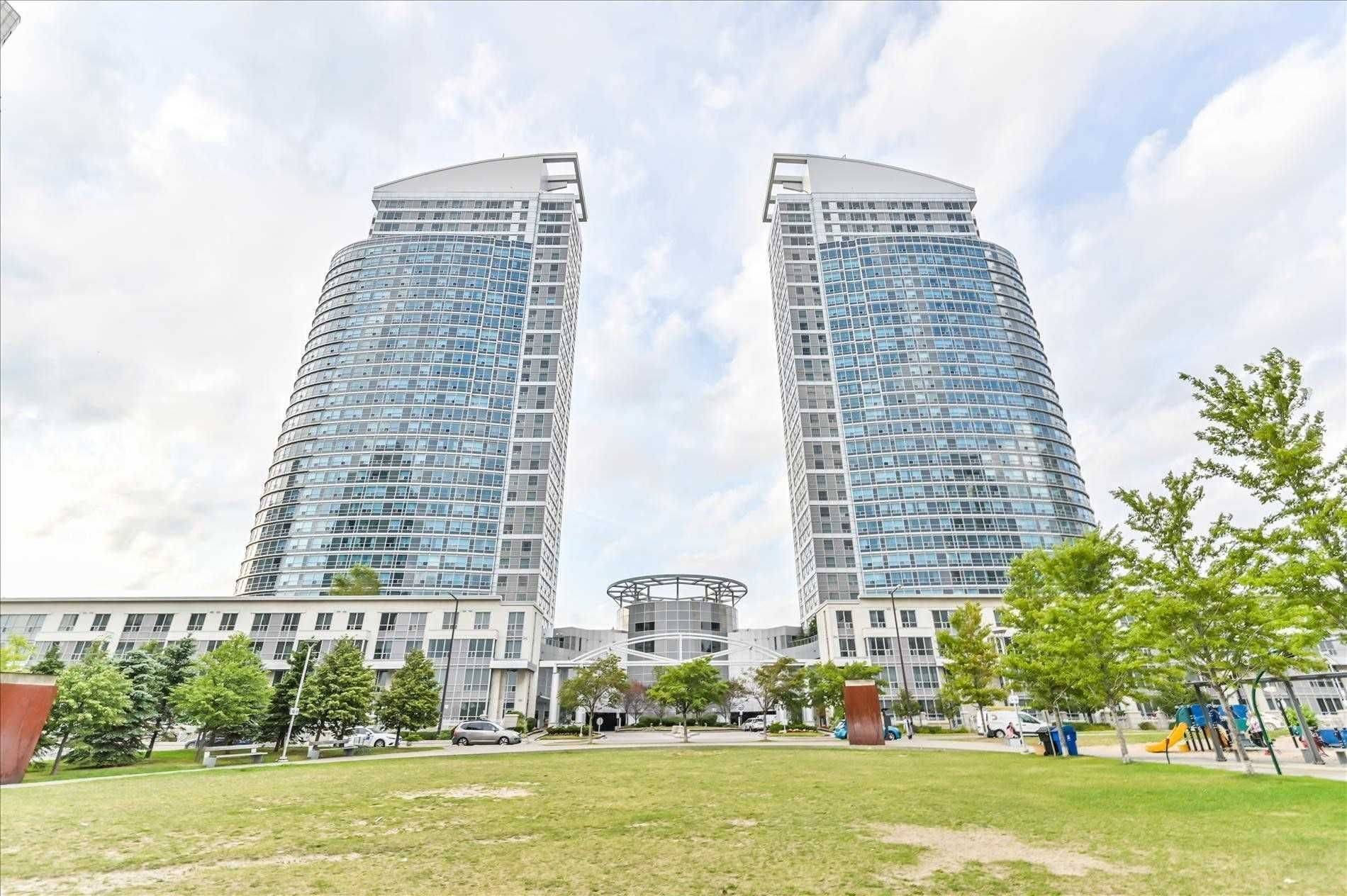 38 LEE CENTRE DR #1703, Toronto E09, ON M1H 3J7