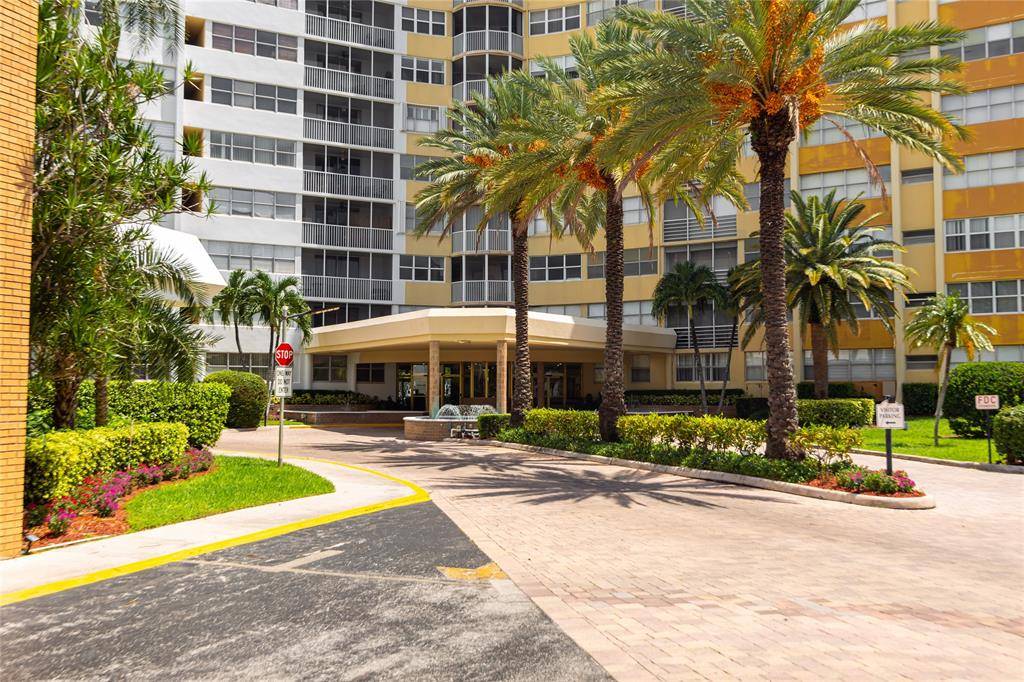 Hallandale Beach, FL 33009,100 Golden Isles Dr #408