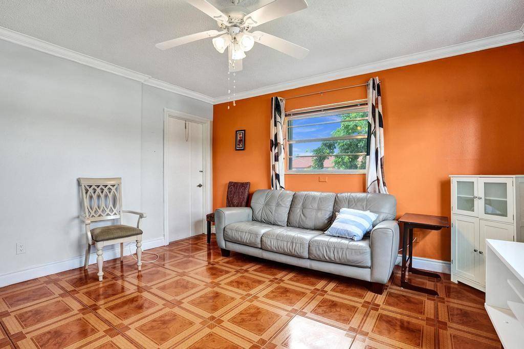 Hollywood, FL 33020,2240 Johnson St #212