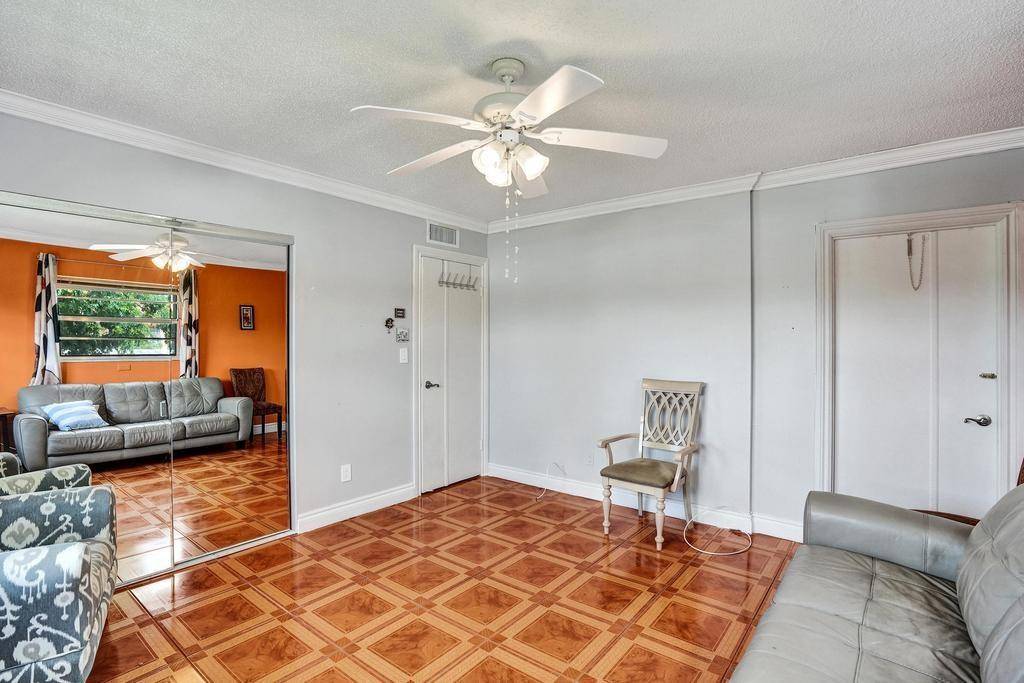 Hollywood, FL 33020,2240 Johnson St #212
