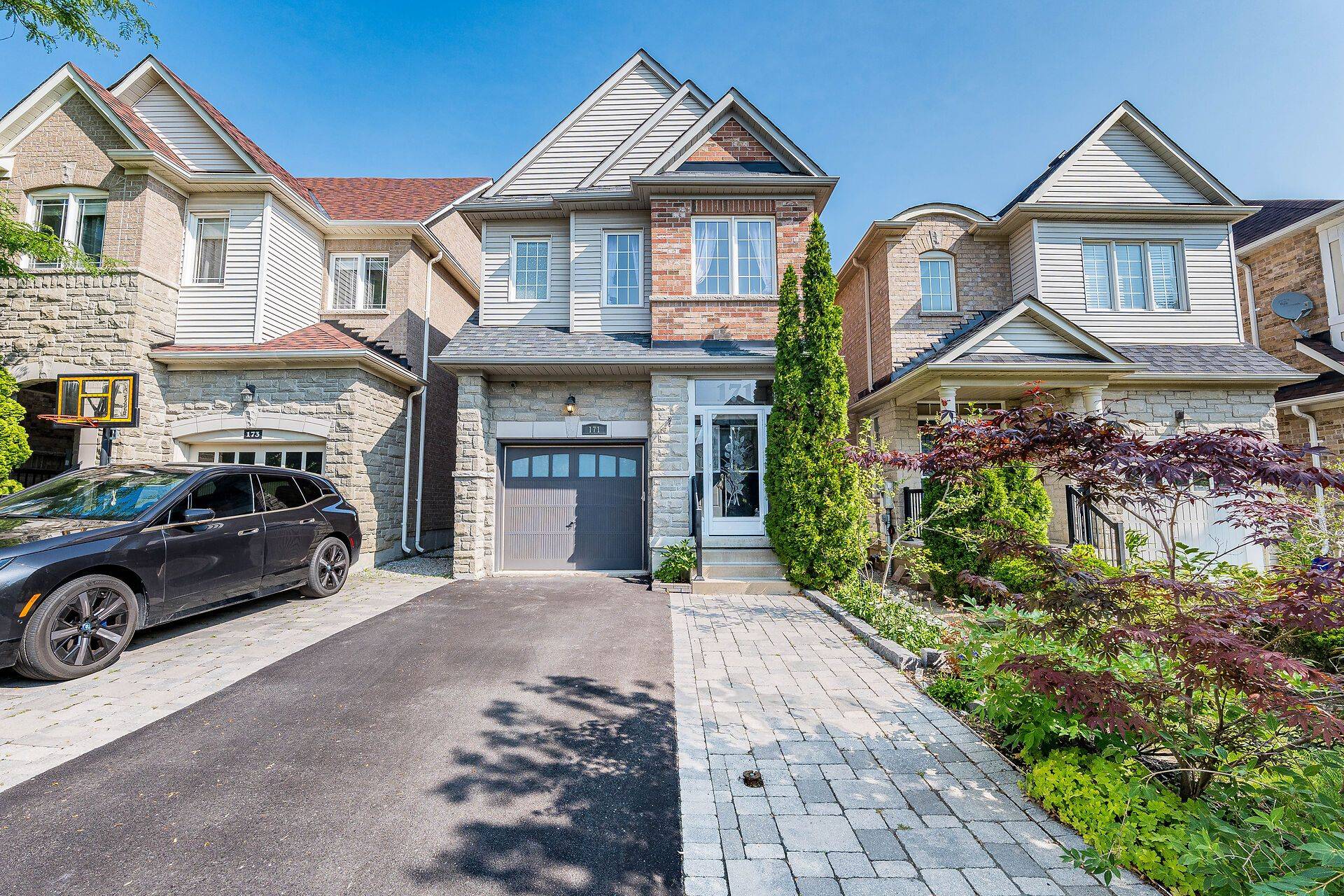 171 Carrier CRES, Vaughan, ON L6A 0T2