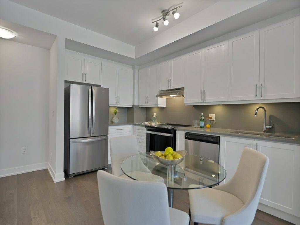 Vaughan, ON L4L 1A7,9560 Islington AVE #125