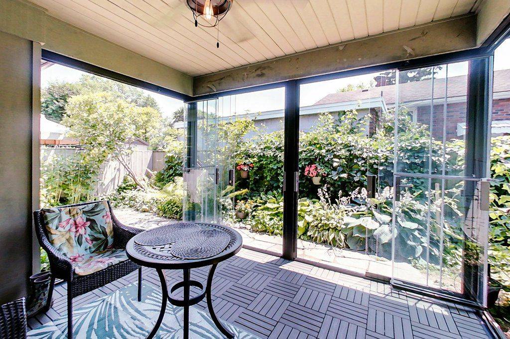 Collingwood, ON L9Y 3M2,115 Robinson ST