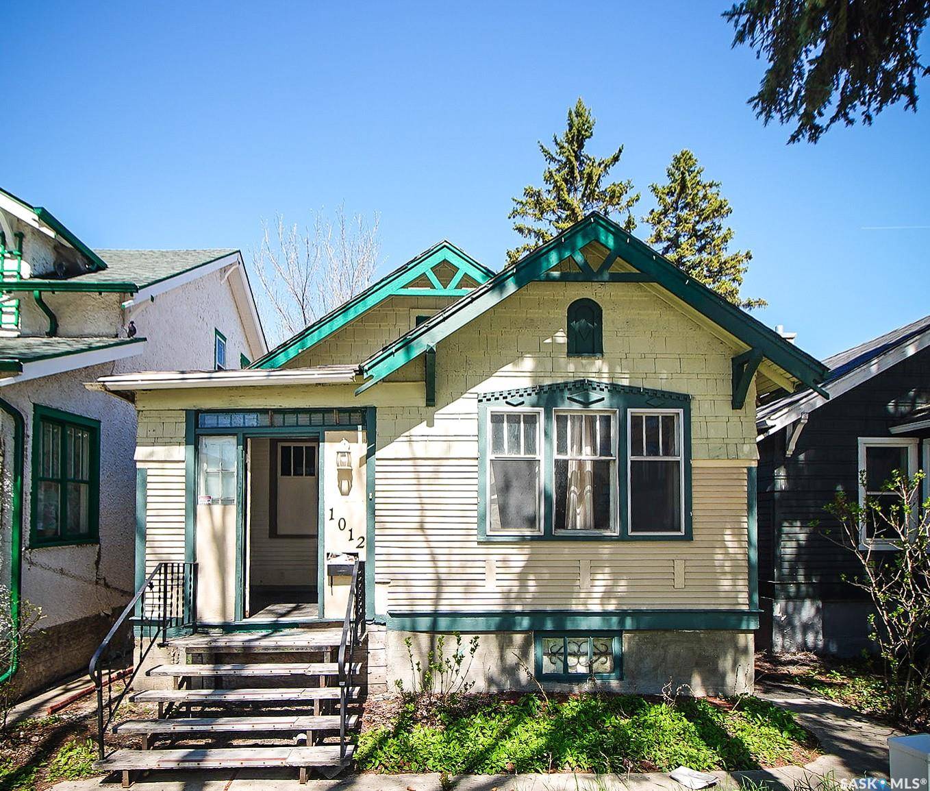 1012 Victoria AVENUE, Regina, SK S4P 0N5