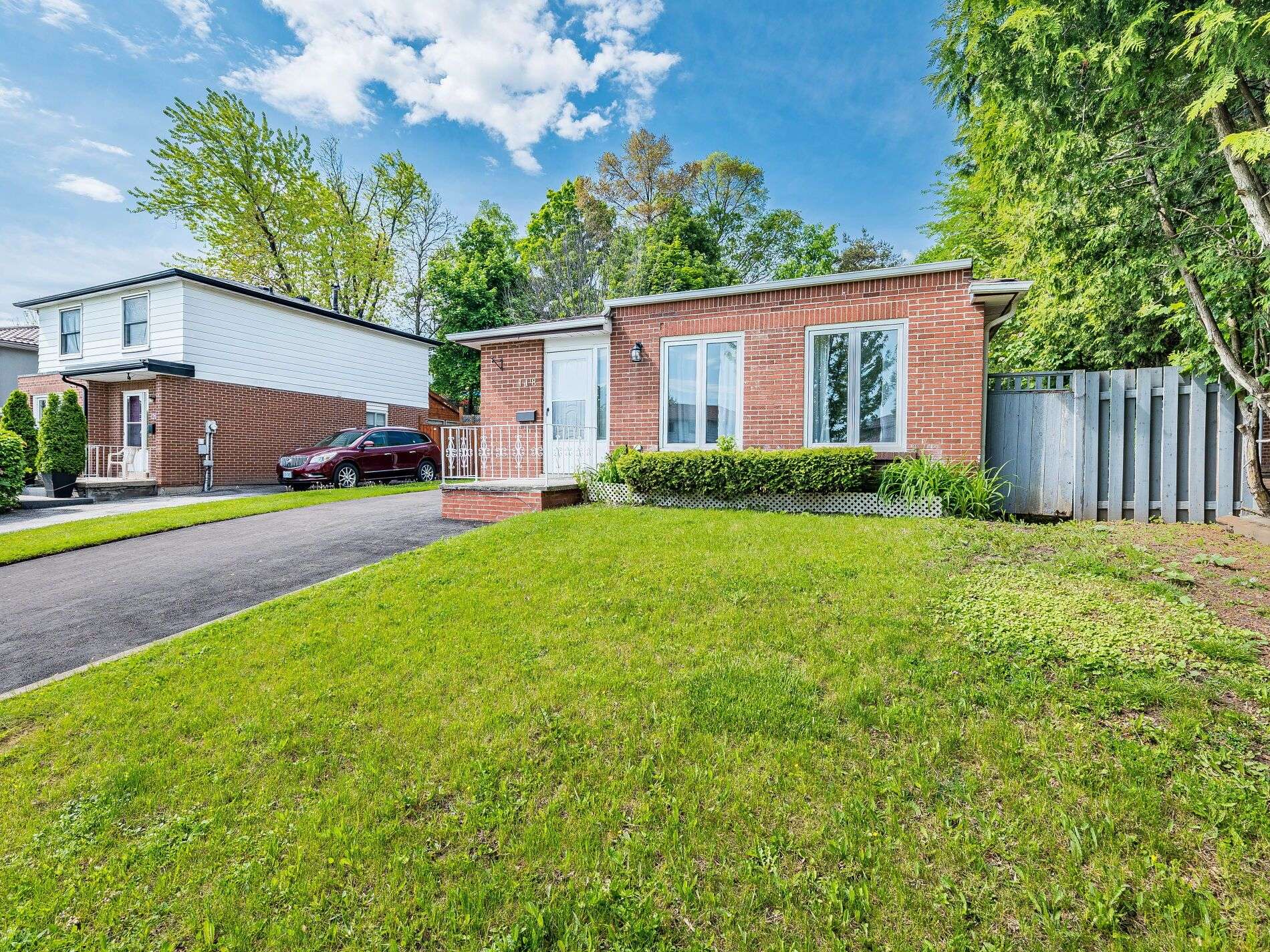 Mississauga, ON L5M 1C7,118 Bonham BLVD