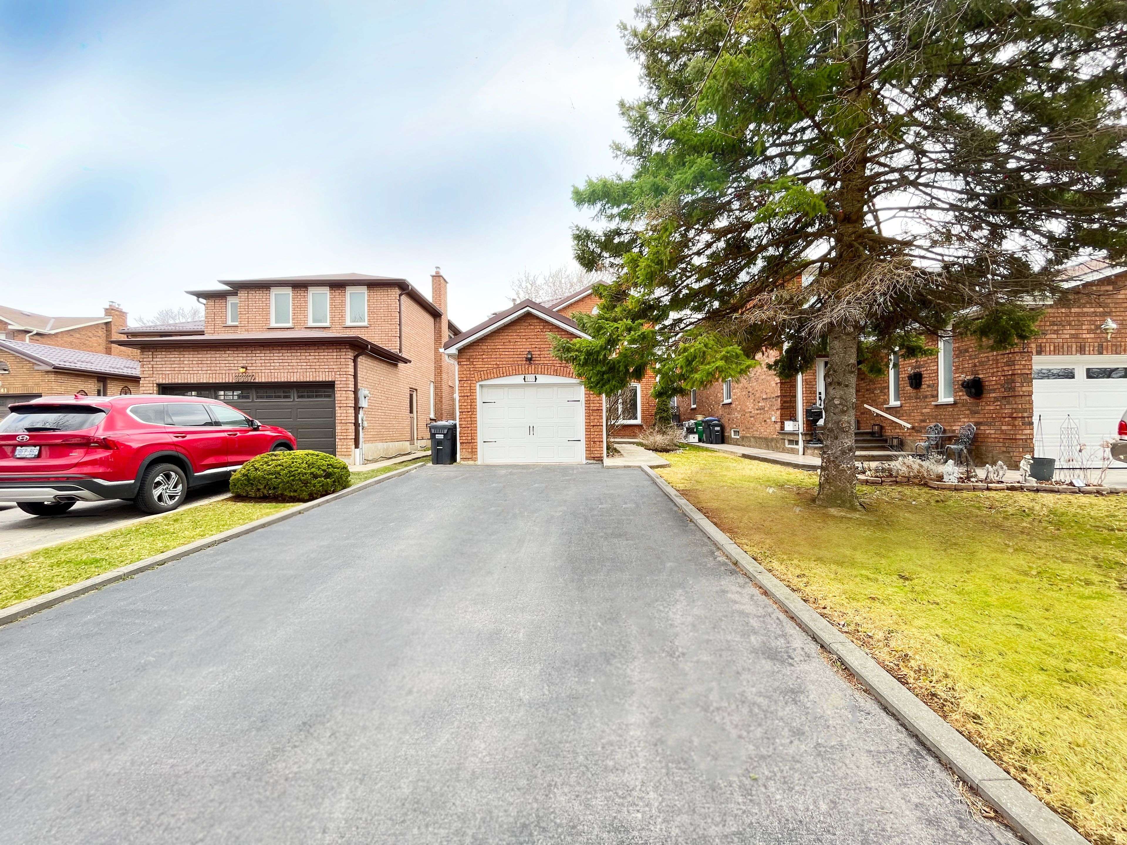 3333 Hargrove RD N, Mississauga, ON L5L 4E6
