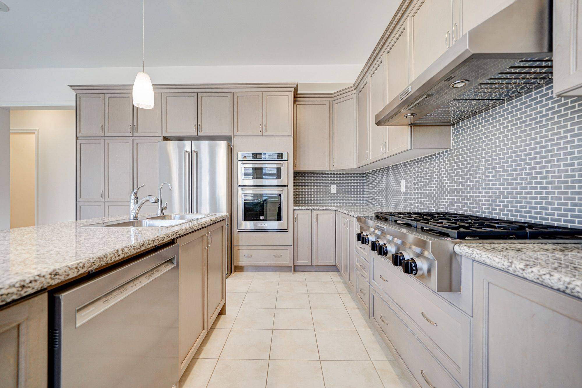 Oakville, ON L6H 7H5,3228 Meadow Marsh CRES