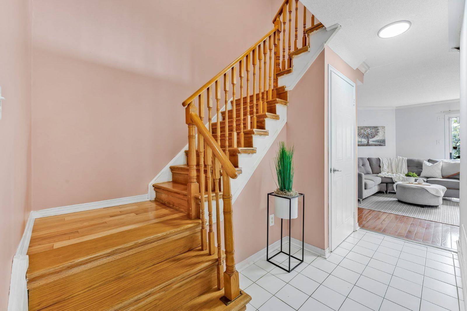 Mississauga, ON L4Z 3R1,5547 Cortina CRES