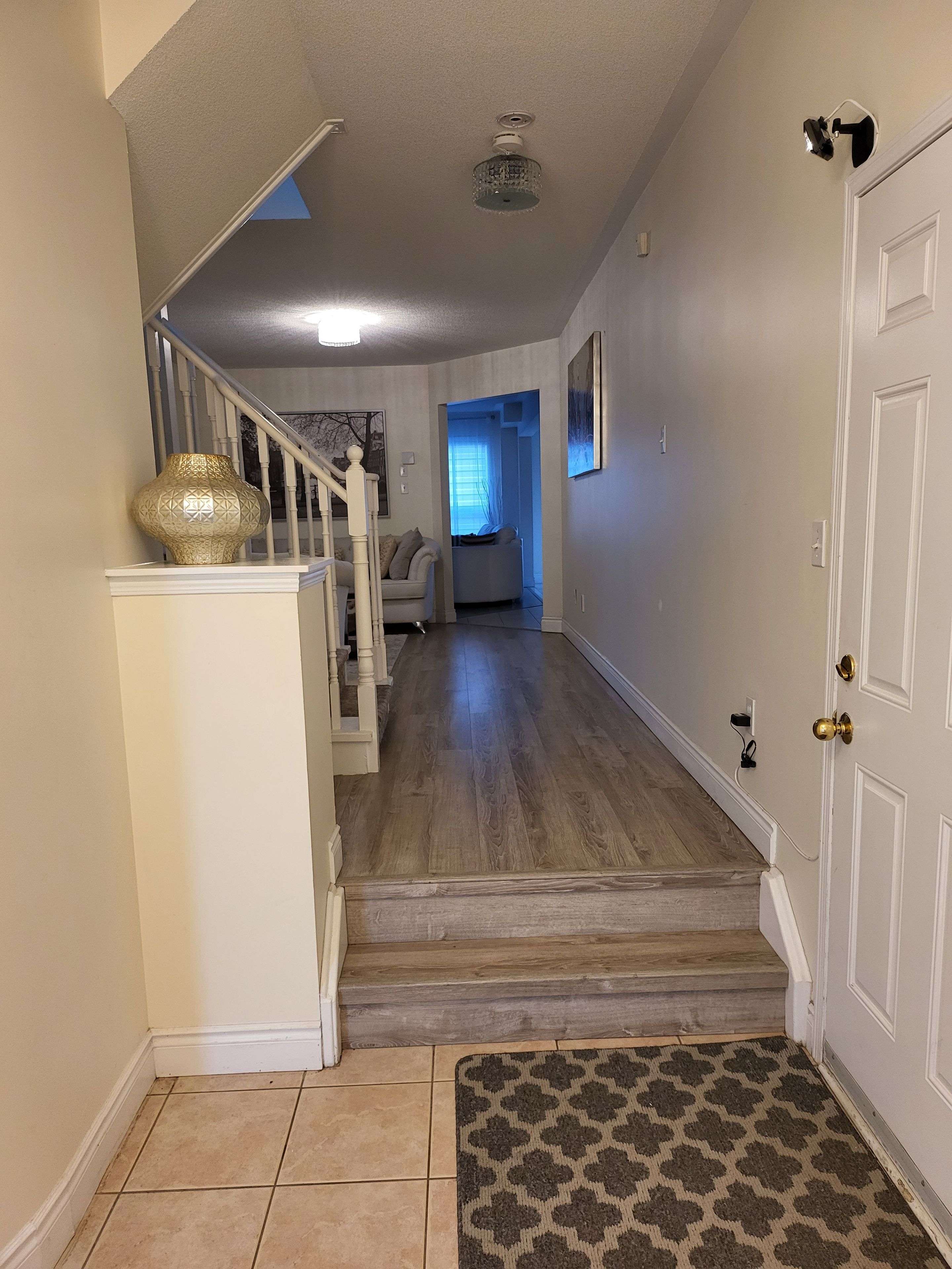 Brampton, ON L7A 0K7,19 Albery RD