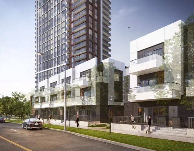 20 Lagerfeld DR #15, Brampton, ON L7A 5L4