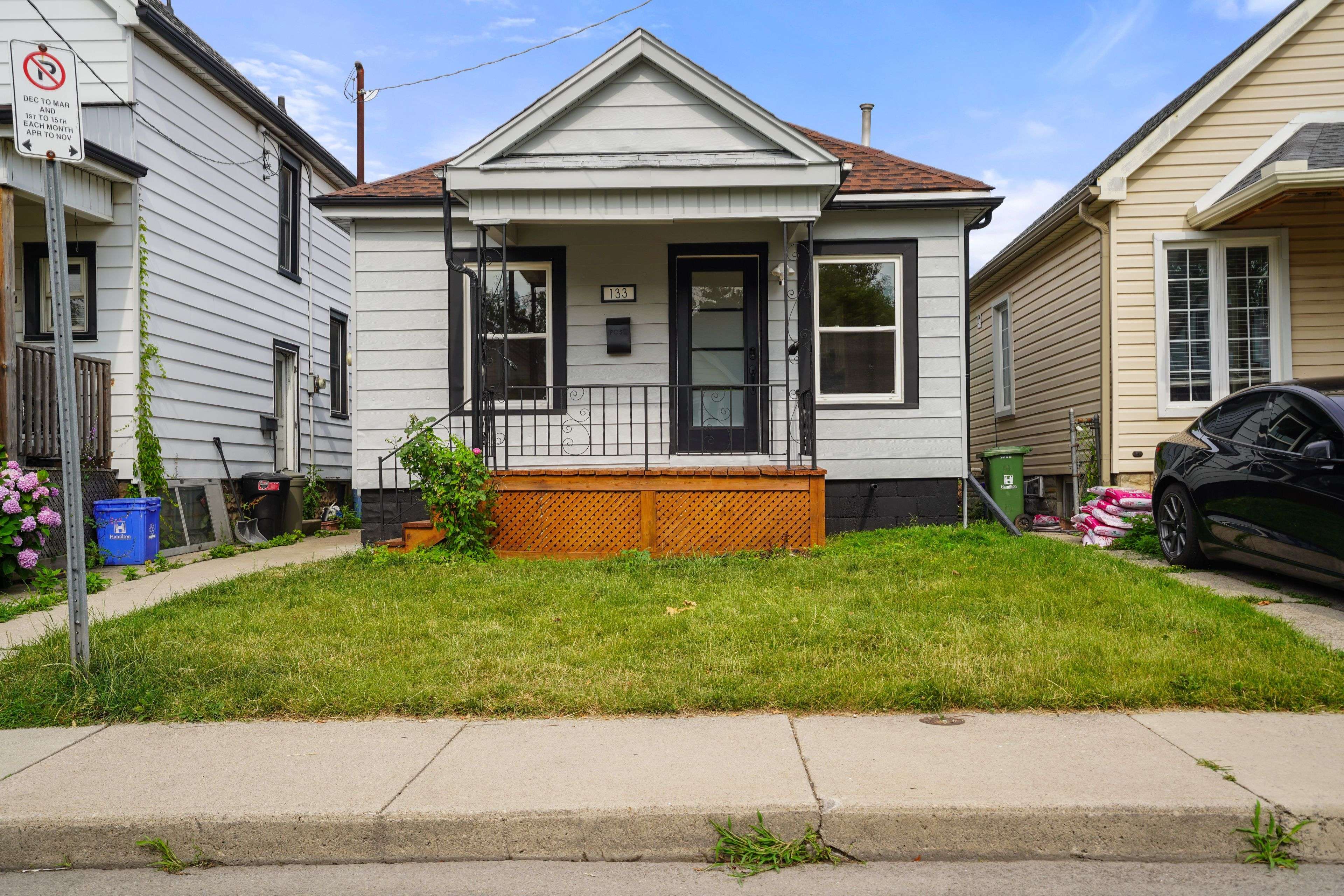 133 Barons AVE N, Hamilton, ON L8H 5A6