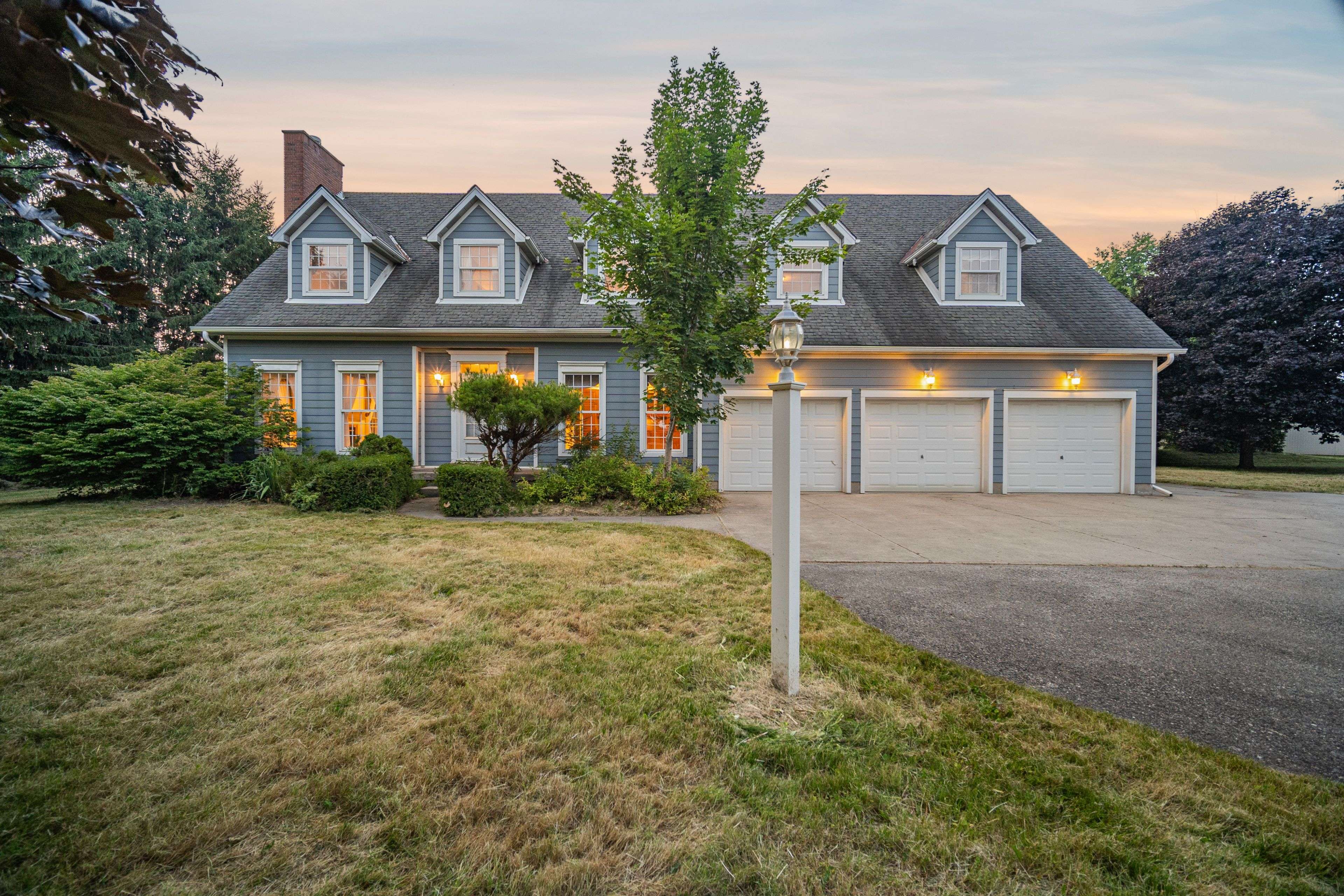 17606 THORNDALE RD, Thames Centre, ON N0M 2P0