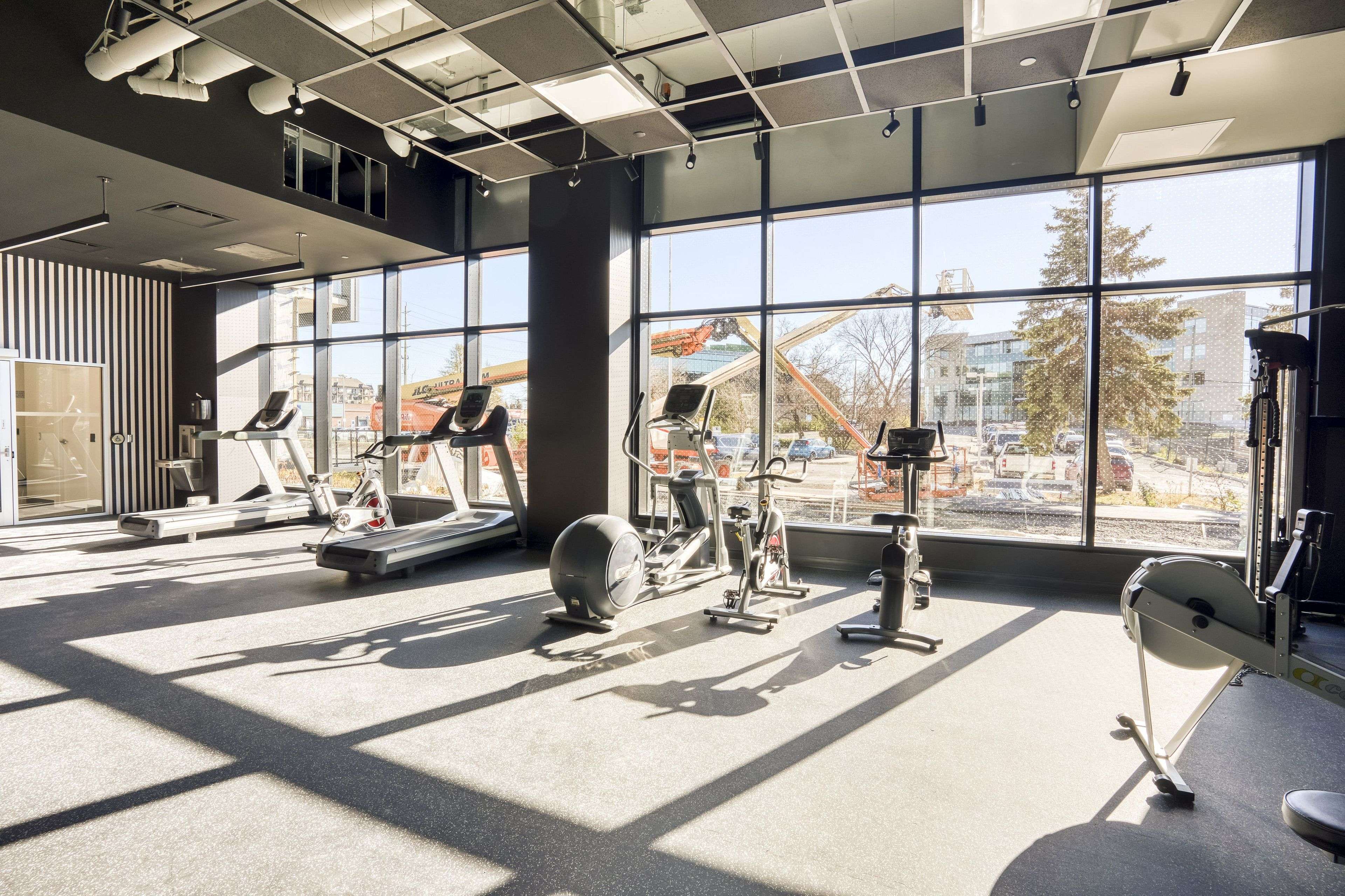 Cyrville - Carson Grove - Pineview, ON K1J 0E3,1240 Cummings AVE #3004