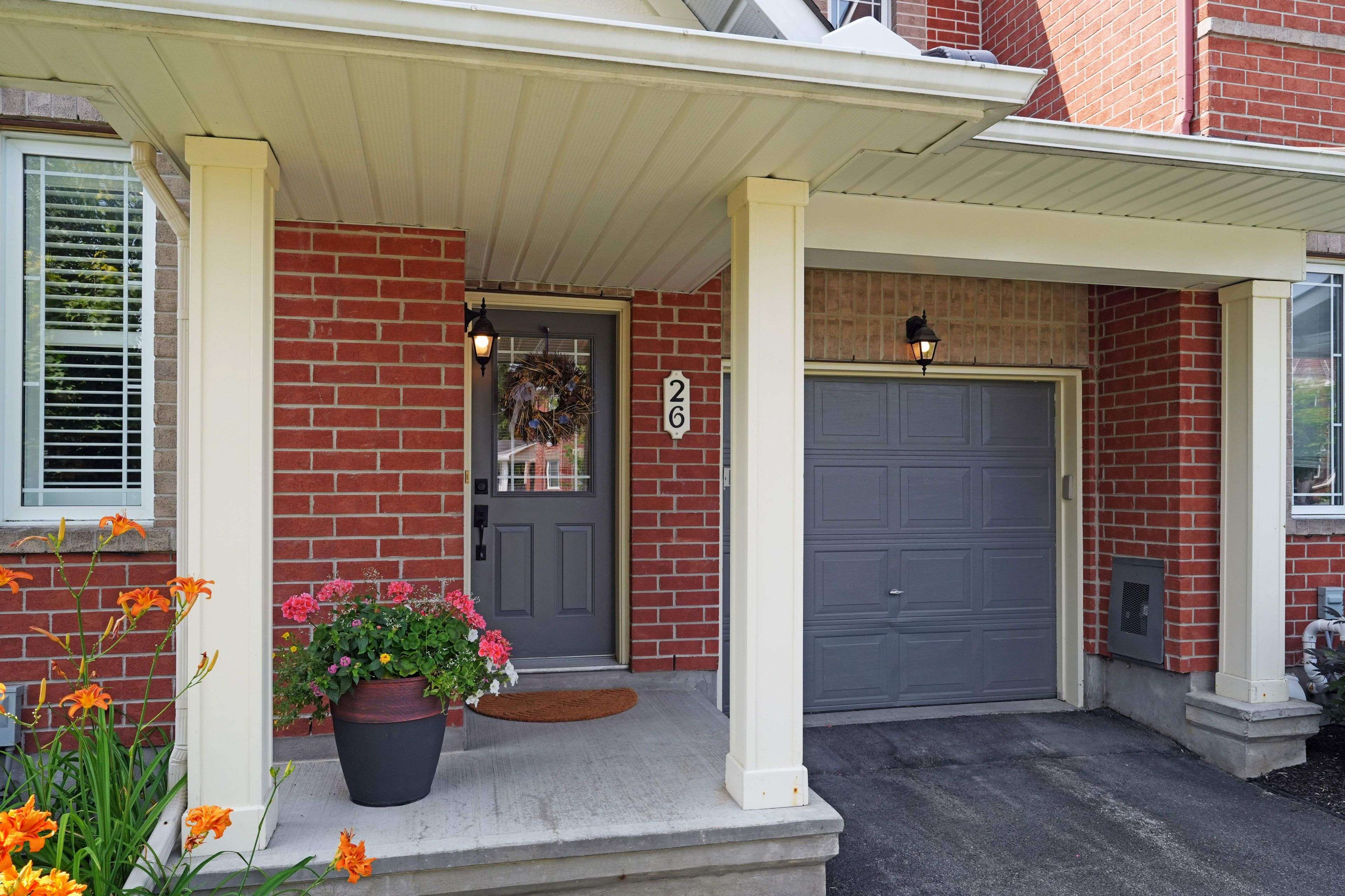 Barrhaven, ON K2G 7A2,26 Stoneleigh ST