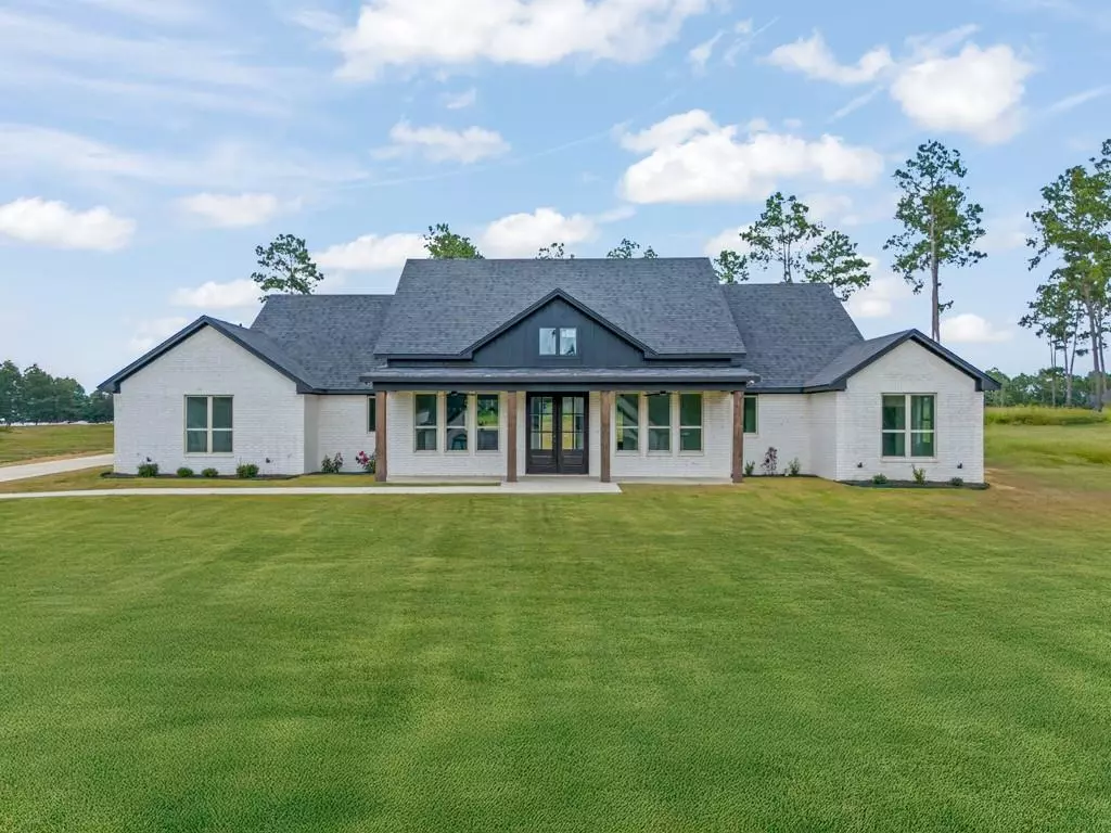Longview, TX 75605,260 Cottonwood Circle