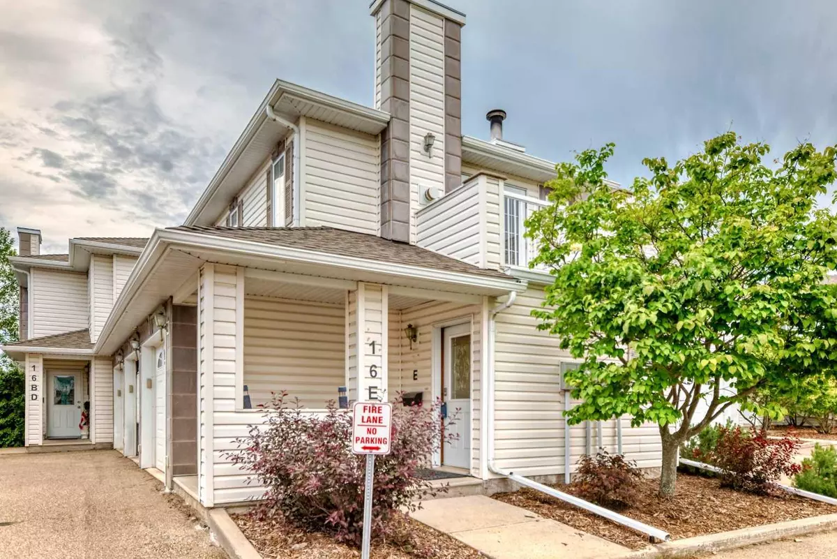 Red Deer, AB T4R 2Z5,32 Daines AVE #16E